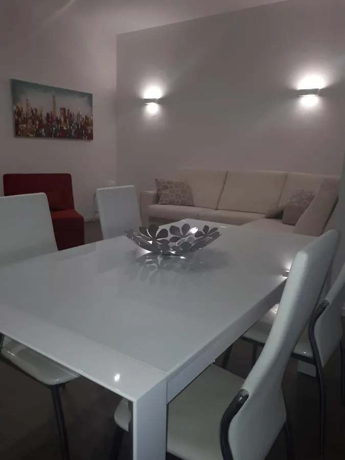 Parini Flat Apartment Lecce