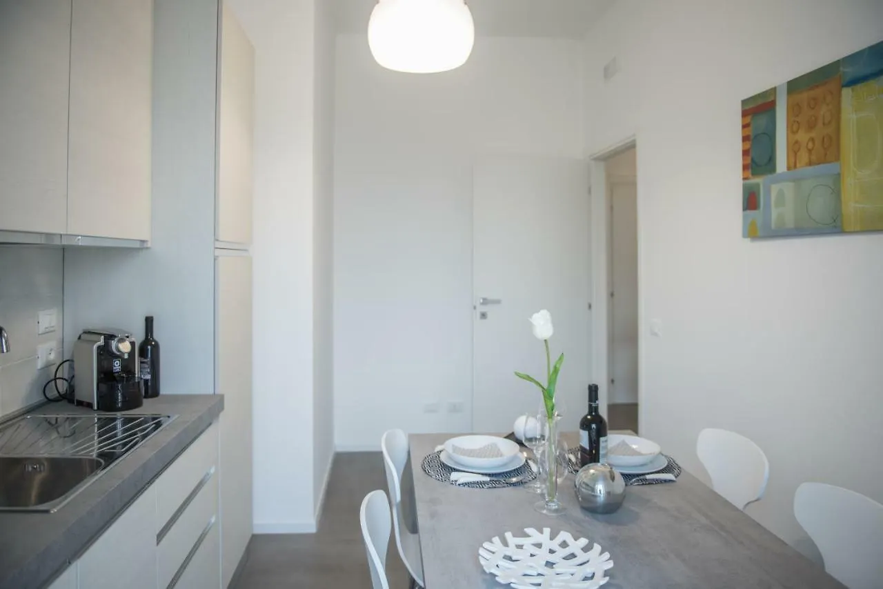 Parini Flat Apartment Lecce Italy