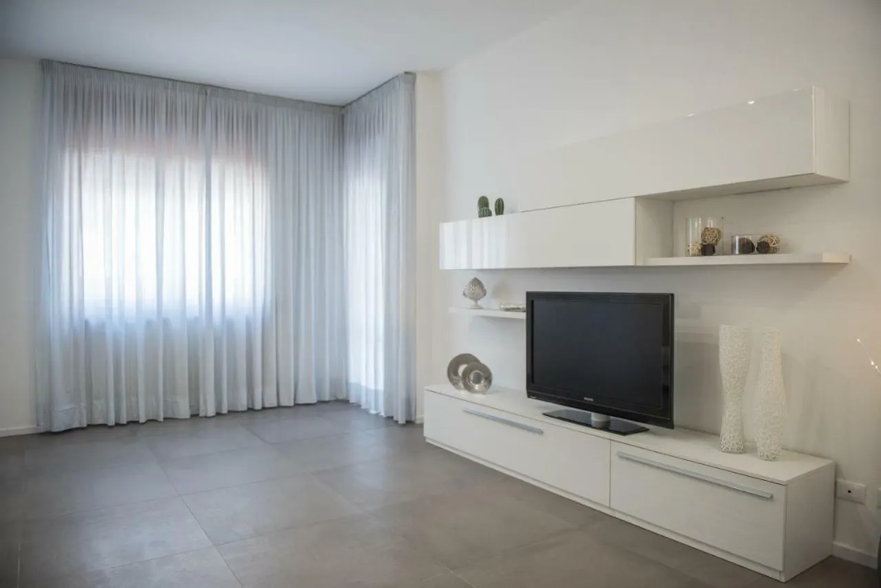 Parini Flat Apartment Lecce Italy
