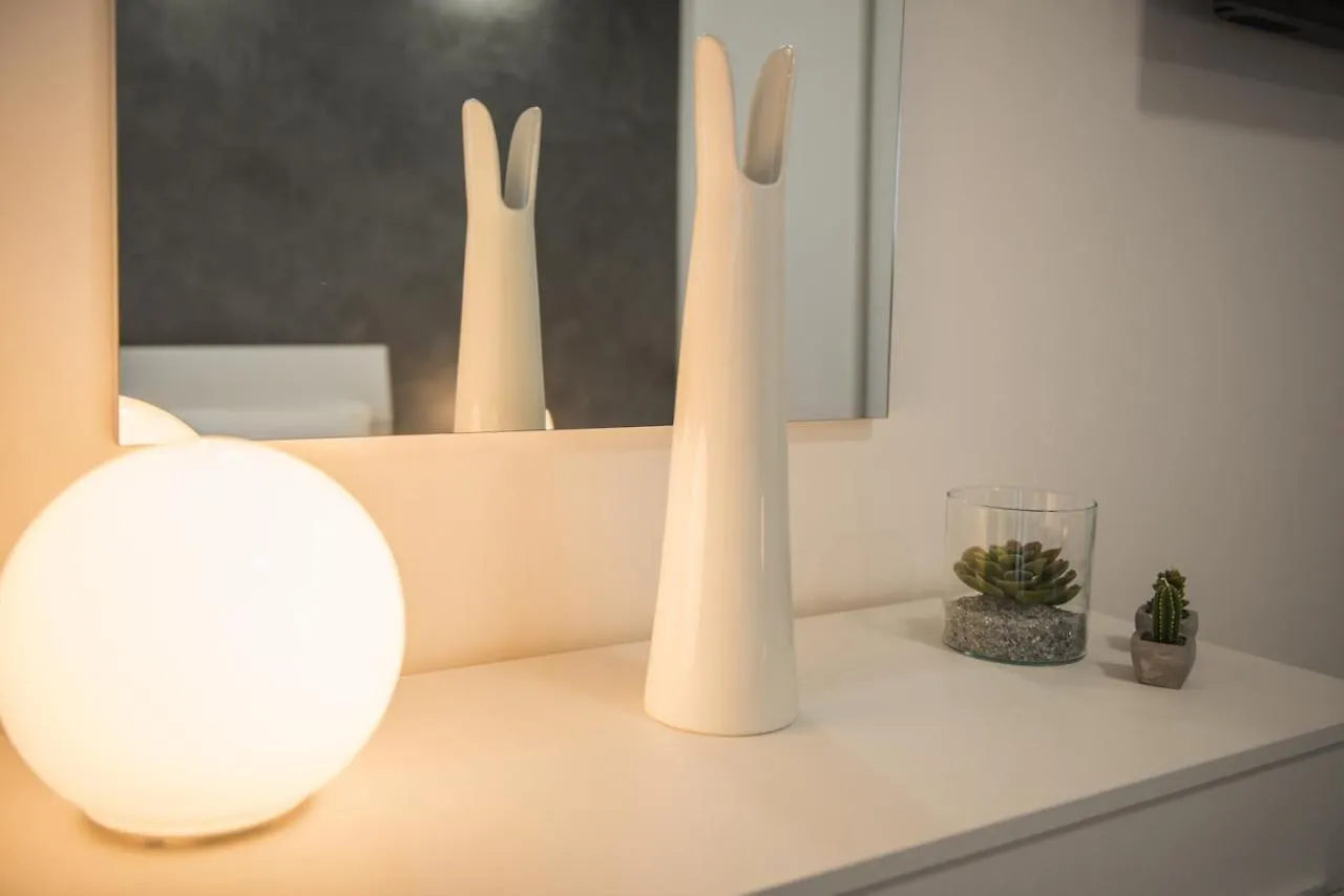 Parini Flat Apartment Lecce 0*,